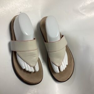 Vionic Jillian Size 11M Beige Leather Flip-Flops Thong Shoes Sandals Summer